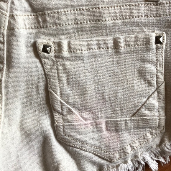 Day trip low rise shorties 😍😍 - Picture 5 of 5